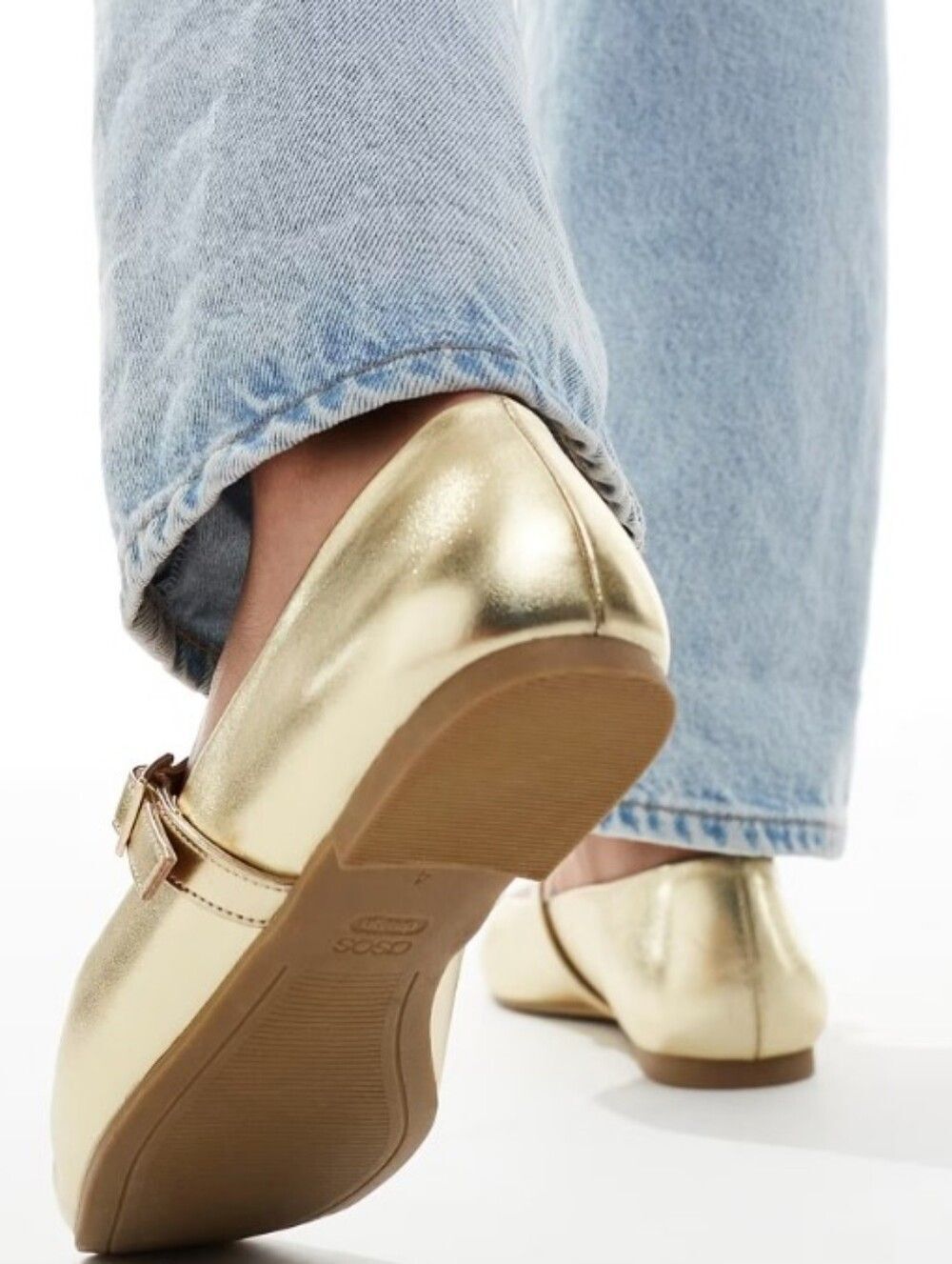 BRAND NEW STEVE MADDEN BALLET WITH STRAP CHIC GOLD MARY JANE